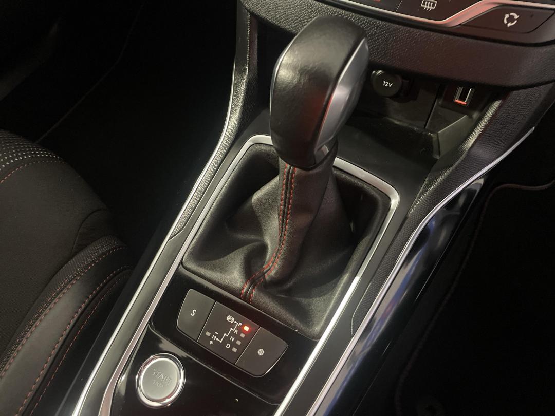 Photo '32' of Peugeot 308