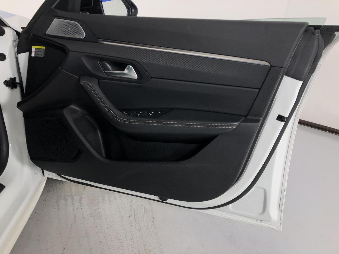 Photo '15' of Peugeot 508 Photo '15' of Peugeot 508