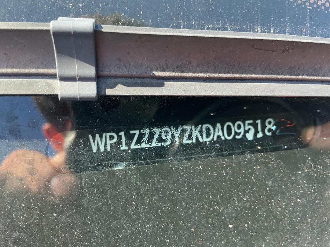 Photo '10' of Porsche Cayenne Photo '10' of Porsche Cayenne