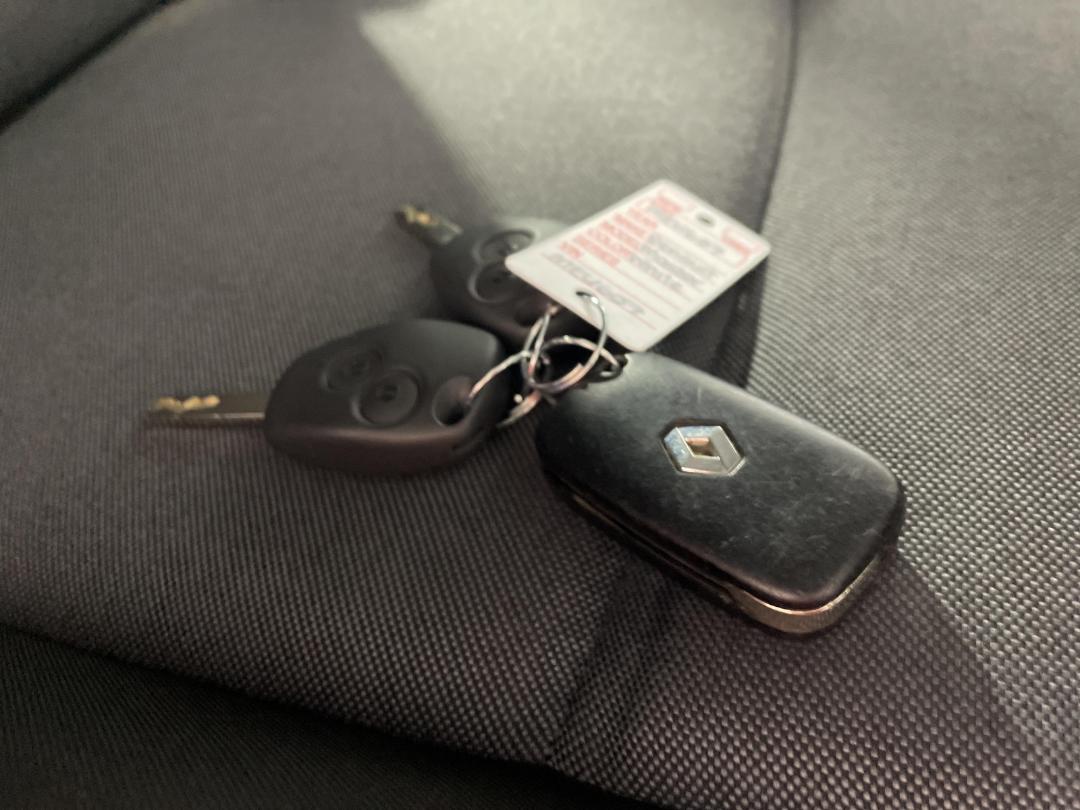 Photo '21' of Renault Master Photo '21' of Renault Master