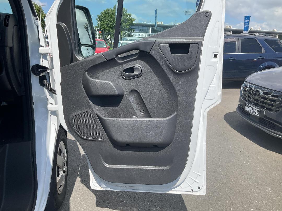 Photo '14' of Renault Master Photo '14' of Renault Master