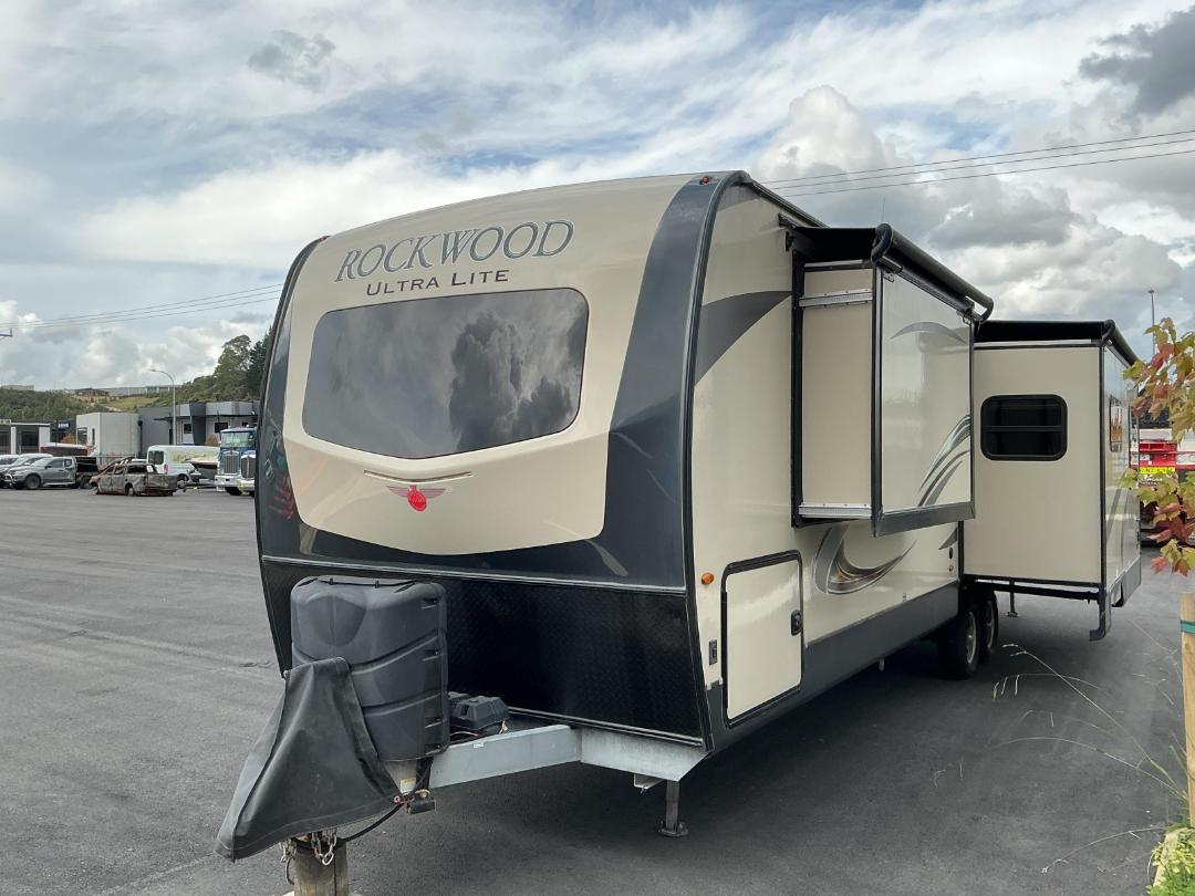 Photo '6' of ROCKWOOD 2902 Caravan - Tandem Photo '6' of ROCKWOOD 2902 Caravan - Tandem