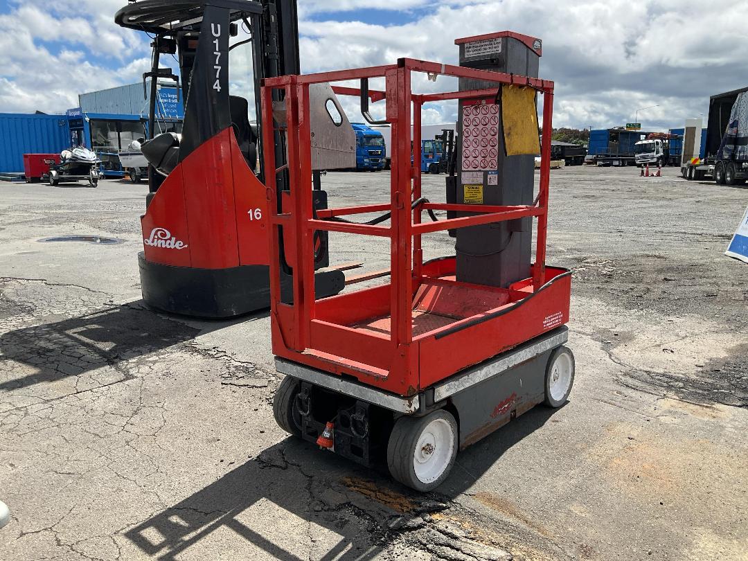 Photo '4' of SkyJack SJ16 Scissor Lift Photo '4' of SkyJack SJ16 Scissor Lift