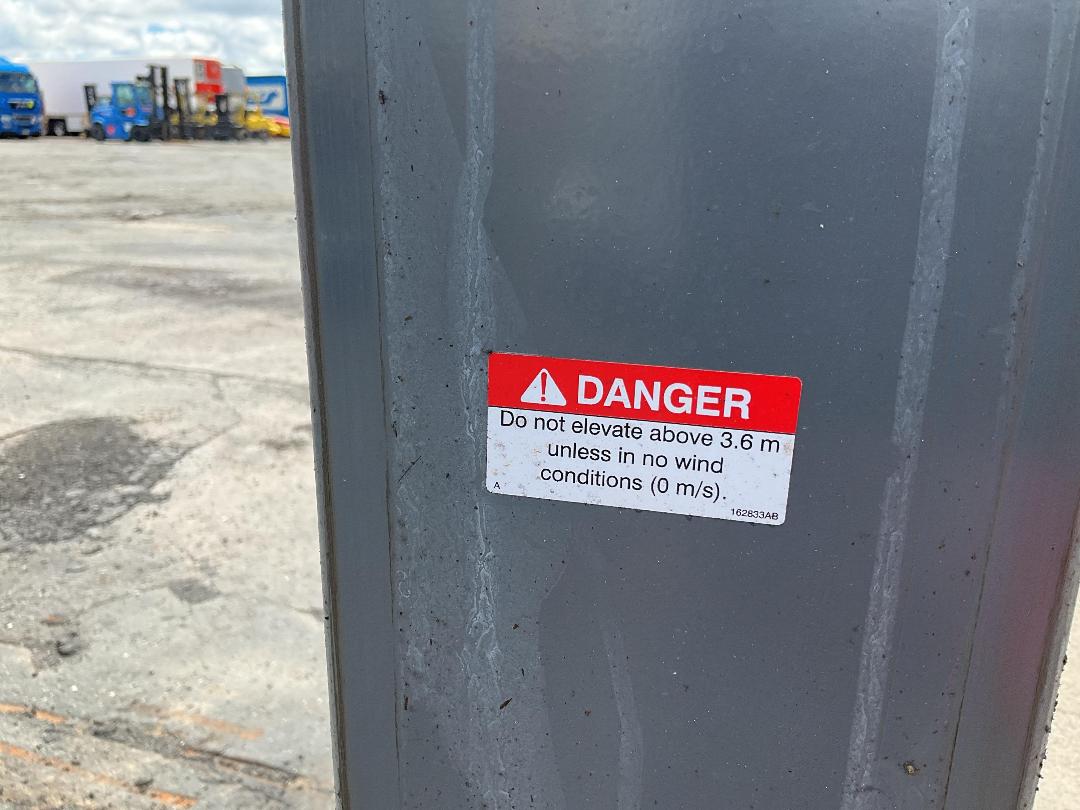 Photo '20' of SkyJack SJ16 Scissor Lift Photo '20' of SkyJack SJ16 Scissor Lift