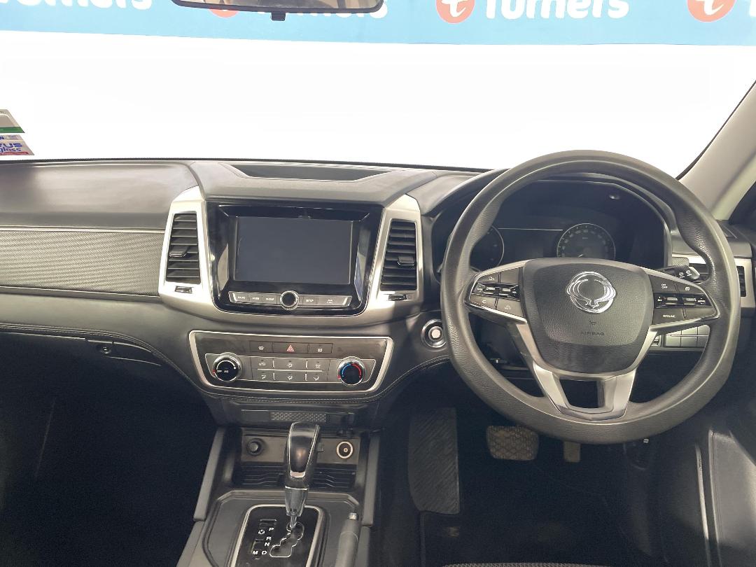 Photo '17' of Ssangyong Rhino Photo '17' of Ssangyong Rhino