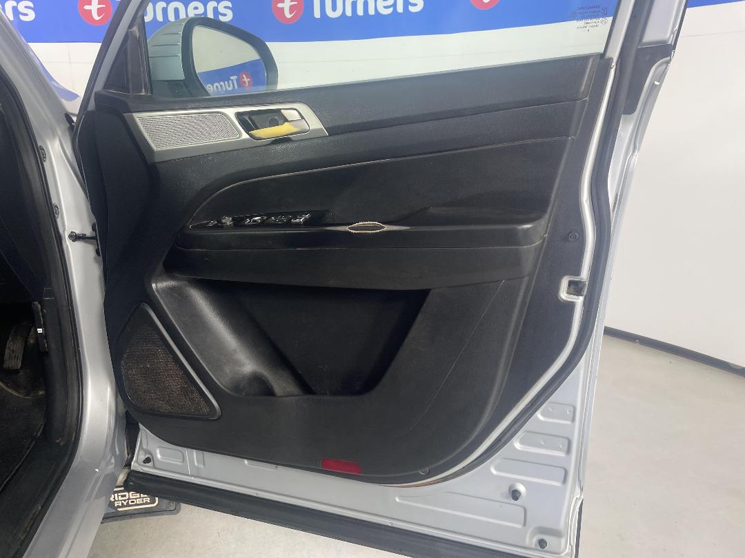 Photo '15' of Ssangyong Rhino