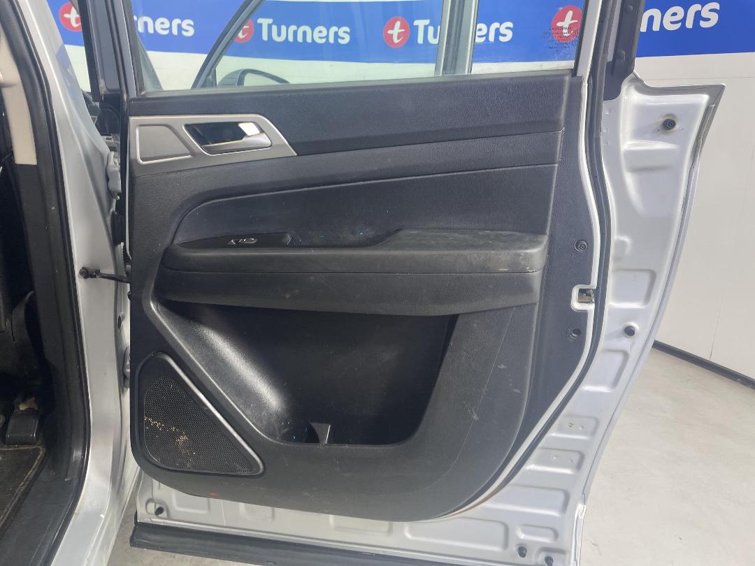 Photo '19' of Ssangyong Rhino