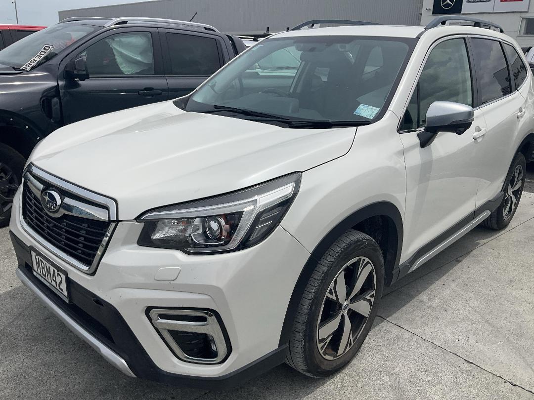 Photo '3' of Subaru Forester Premium