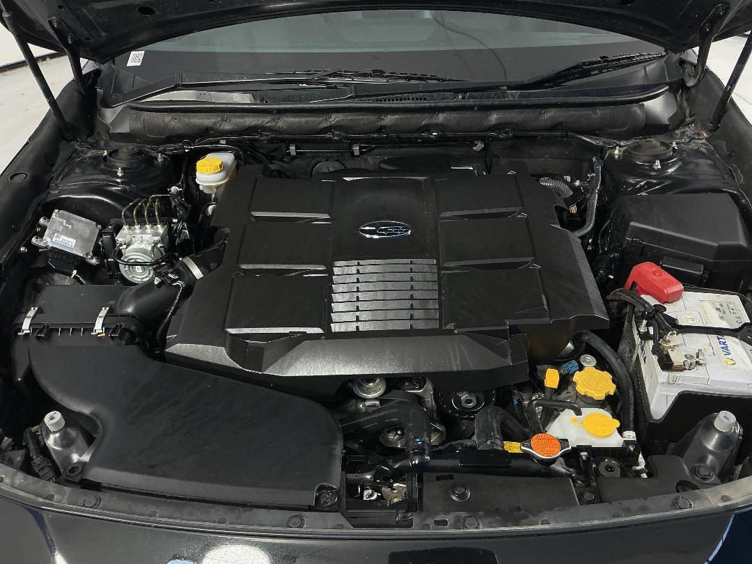 Photo '13' of Subaru Legacy