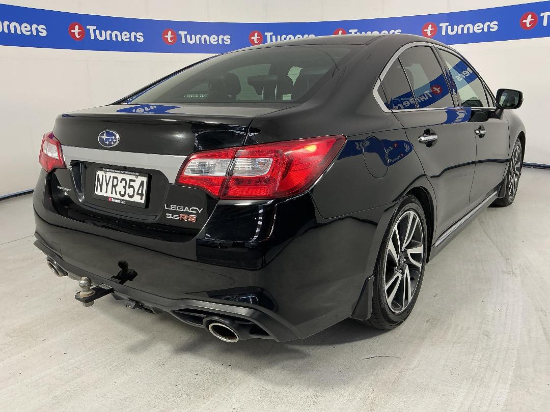 Photo '7' of Subaru Legacy