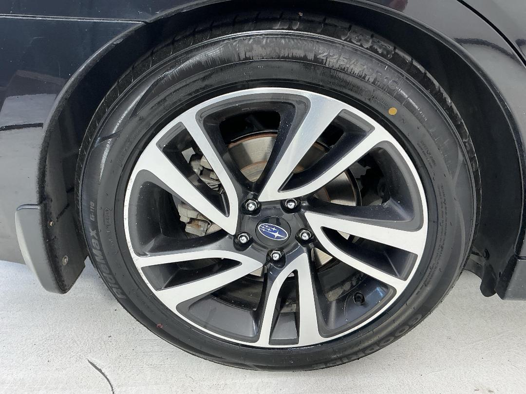 Photo '12' of Subaru Legacy