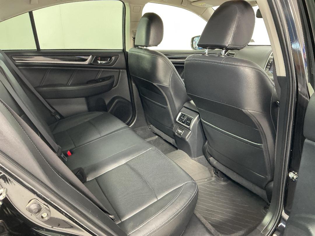 Photo '20' of Subaru Legacy