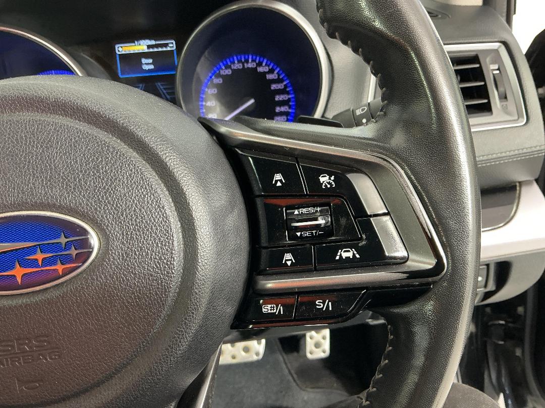 Photo '24' of Subaru Legacy