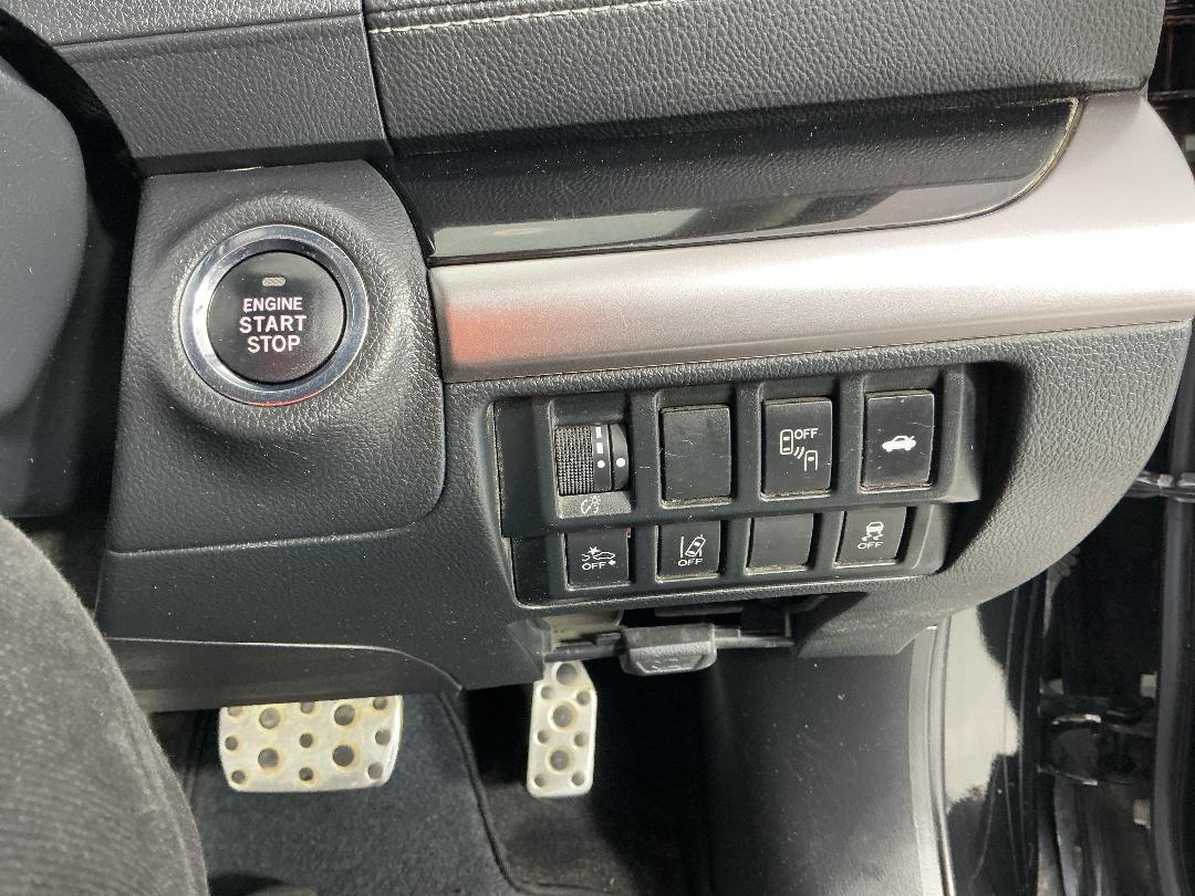 Photo '25' of Subaru Legacy