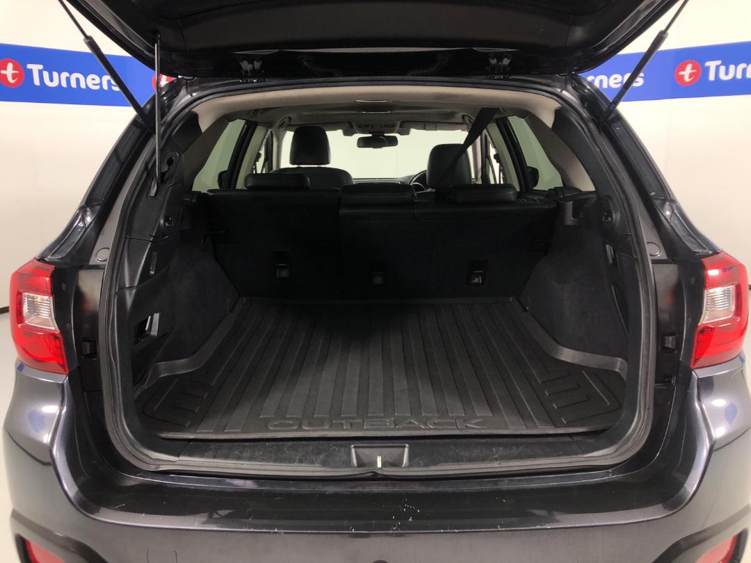 Photo '14' of Subaru Outback