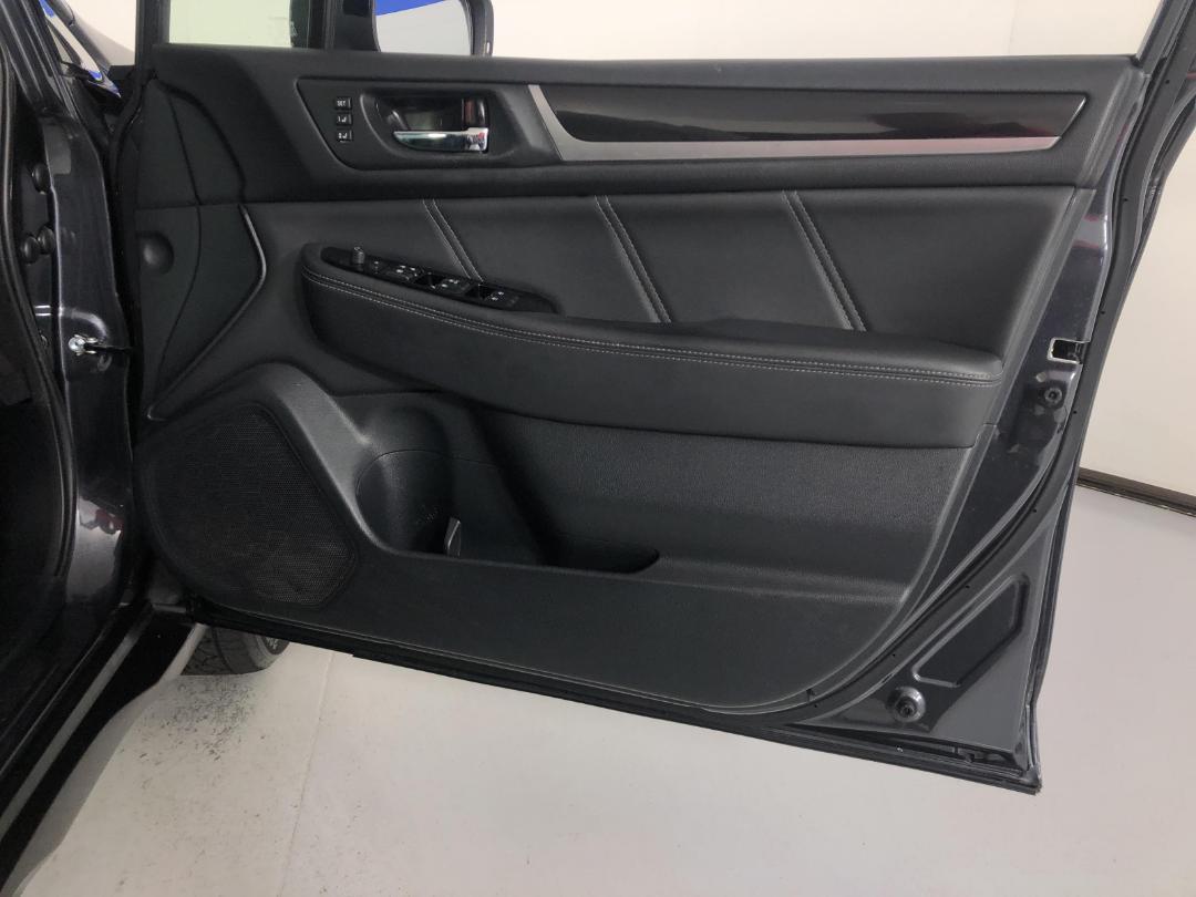 Photo '15' of Subaru Outback