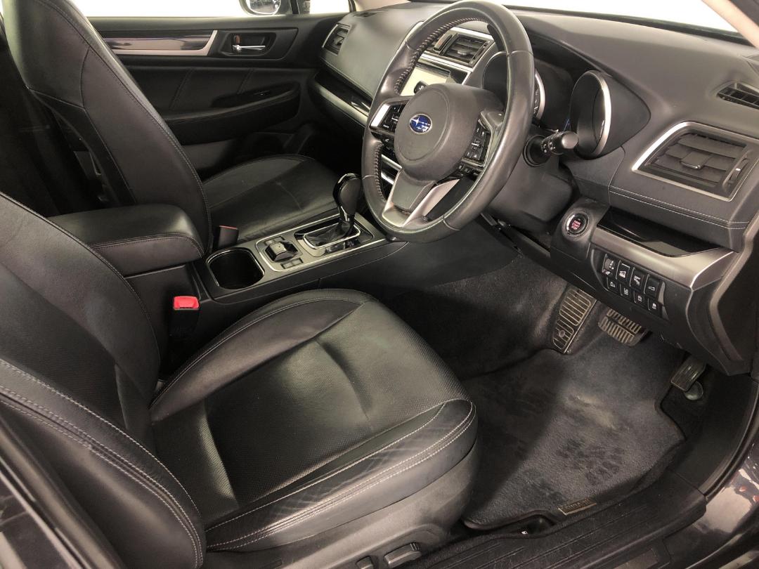 Photo '16' of Subaru Outback