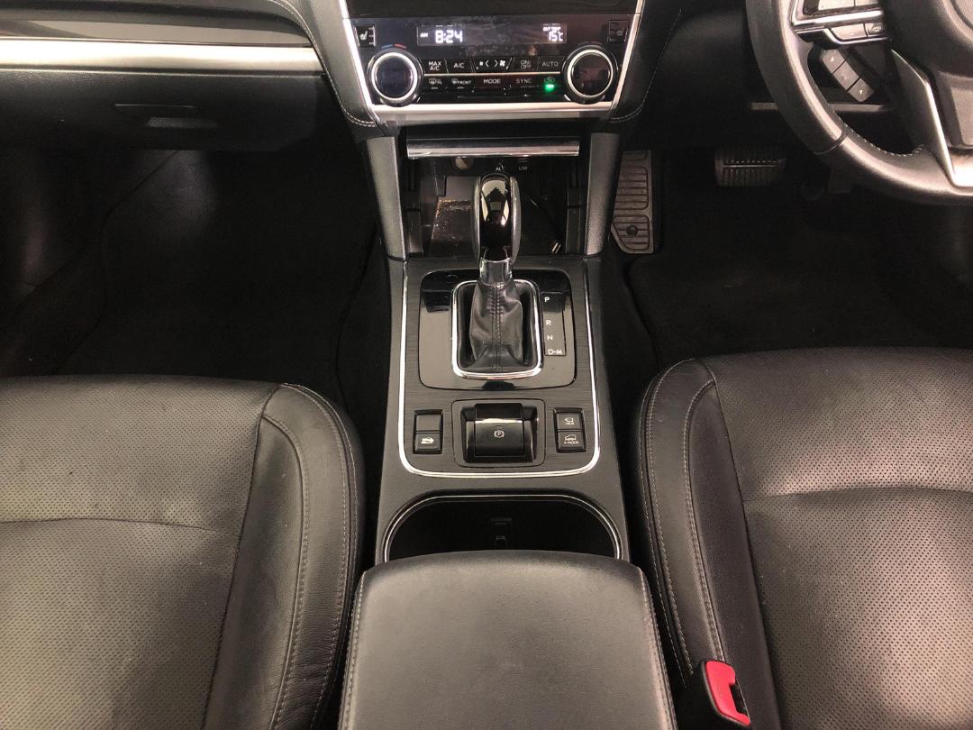 Photo '18' of Subaru Outback