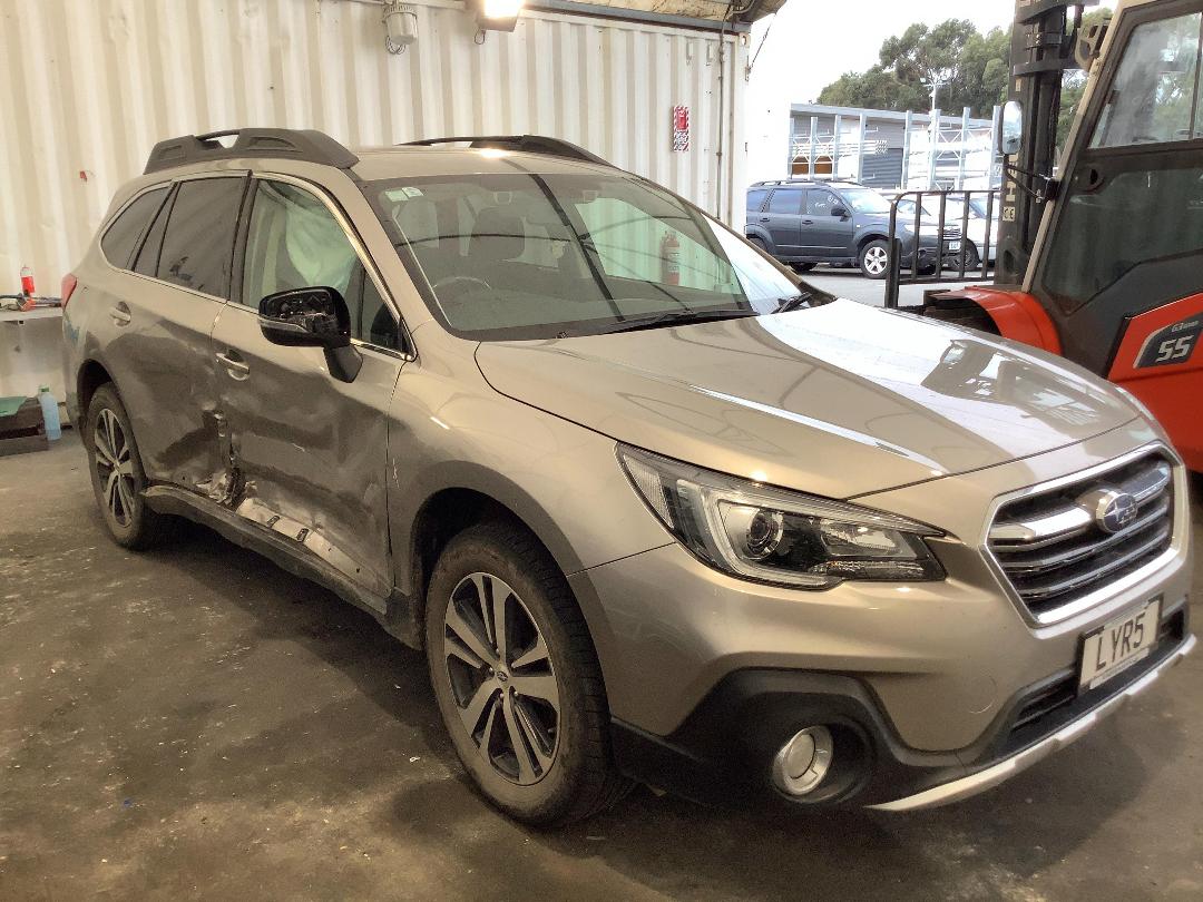 Photo '2' of Subaru Outback