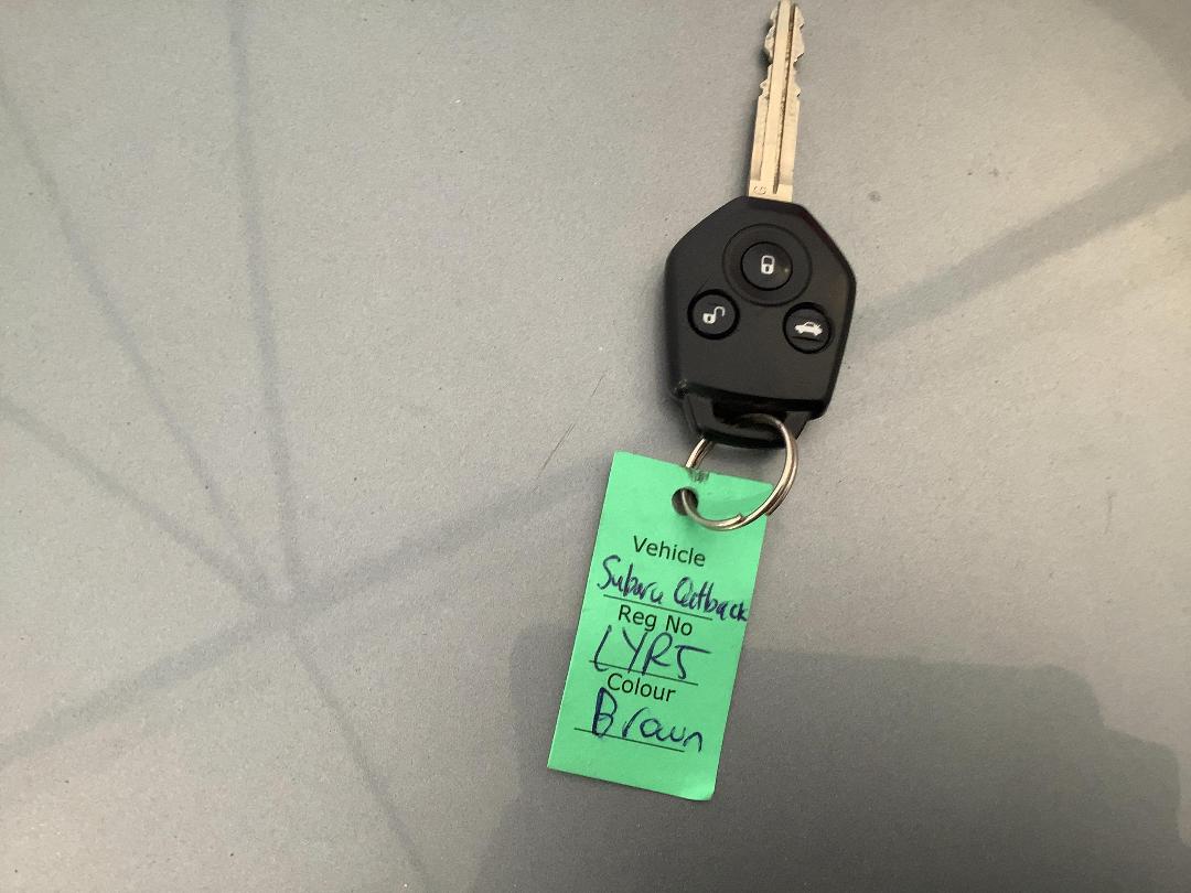 Photo '17' of Subaru Outback