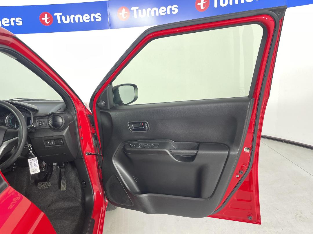 Photo '15' of Suzuki Ignis Photo '15' of Suzuki Ignis