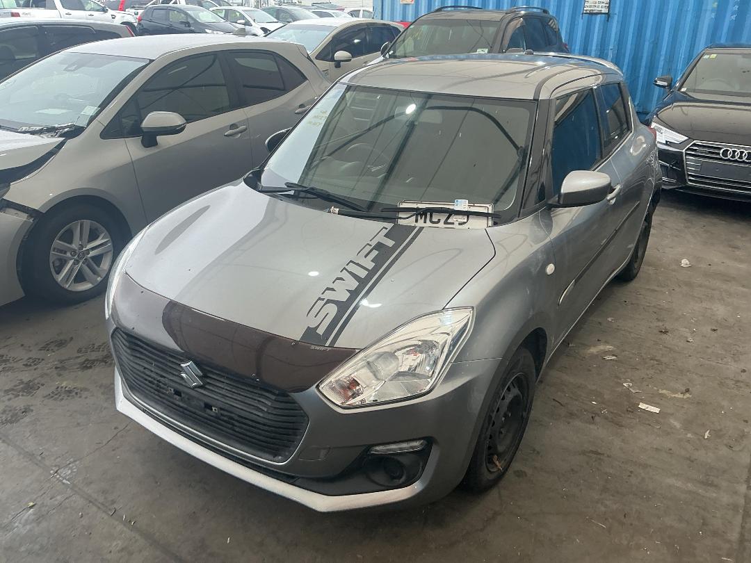 Photo '4' of Suzuki Swift GL Plus