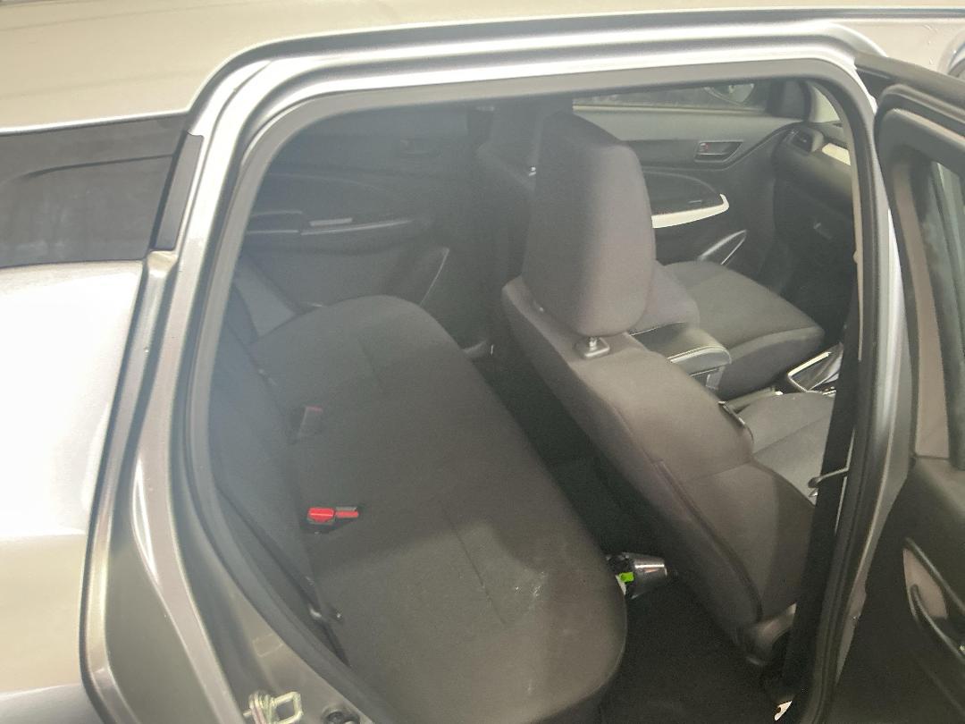 Photo '14' of Suzuki Swift GL Plus