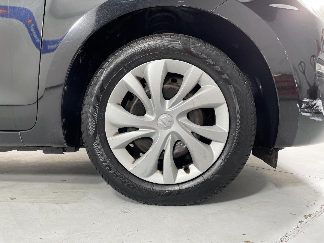 Photo '9' of Suzuki Swift