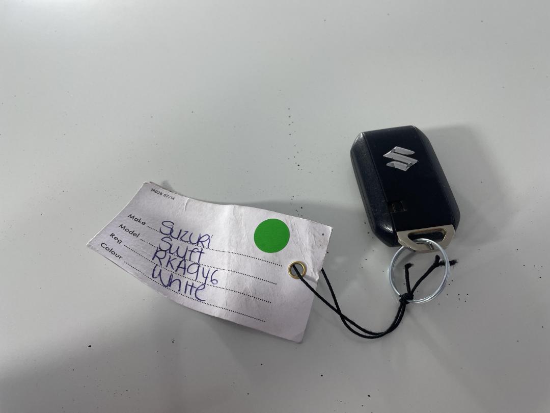 Photo '22' of Suzuki Swift