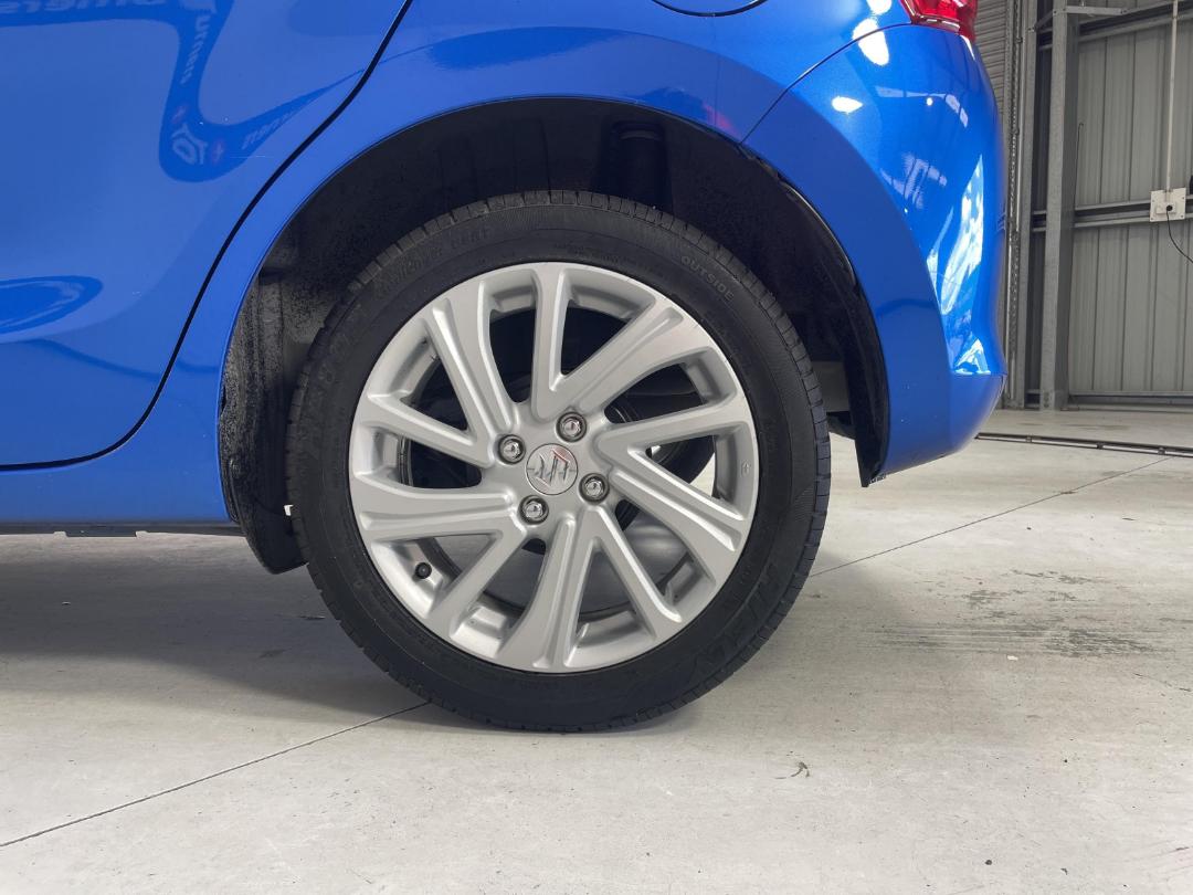 Photo '11' of Suzuki Swift