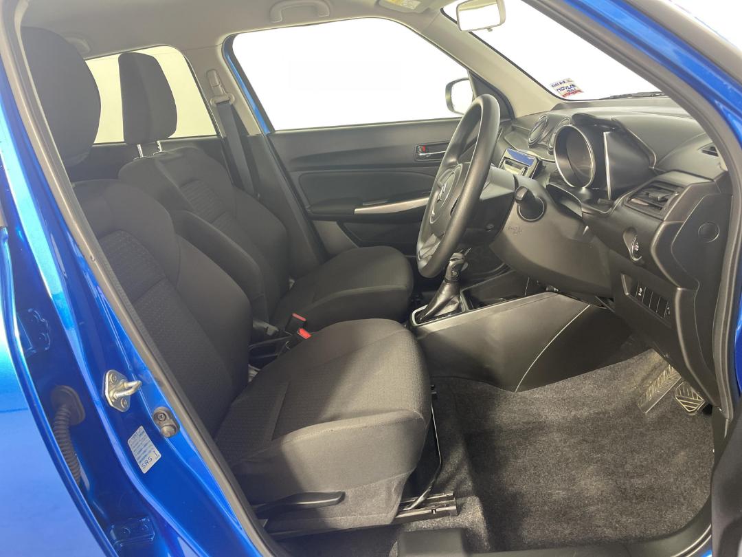 Photo '16' of Suzuki Swift