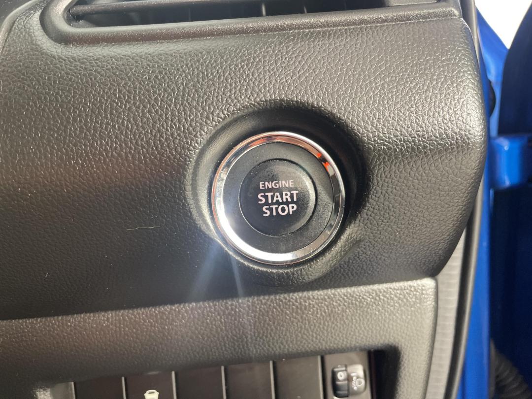 Photo '24' of Suzuki Swift