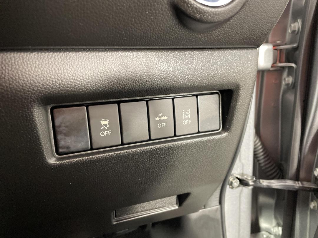 Photo '29' of Suzuki Swift