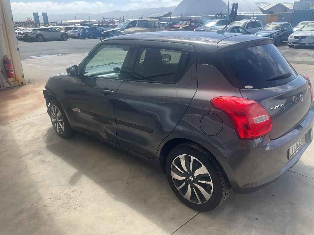 Photo '3' of Suzuki Swift RS