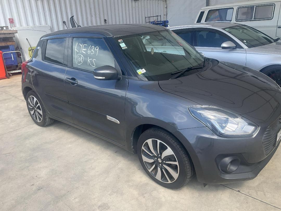 Photo '6' of Suzuki Swift RS