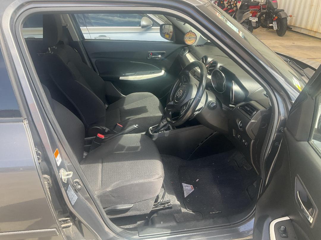 Photo '9' of Suzuki Swift RS