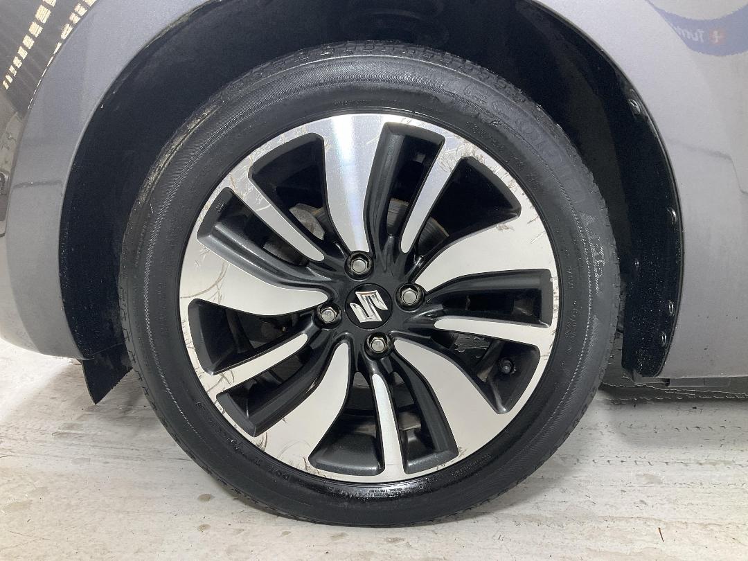 Photo '10' of Suzuki Swift Photo '10' of Suzuki Swift