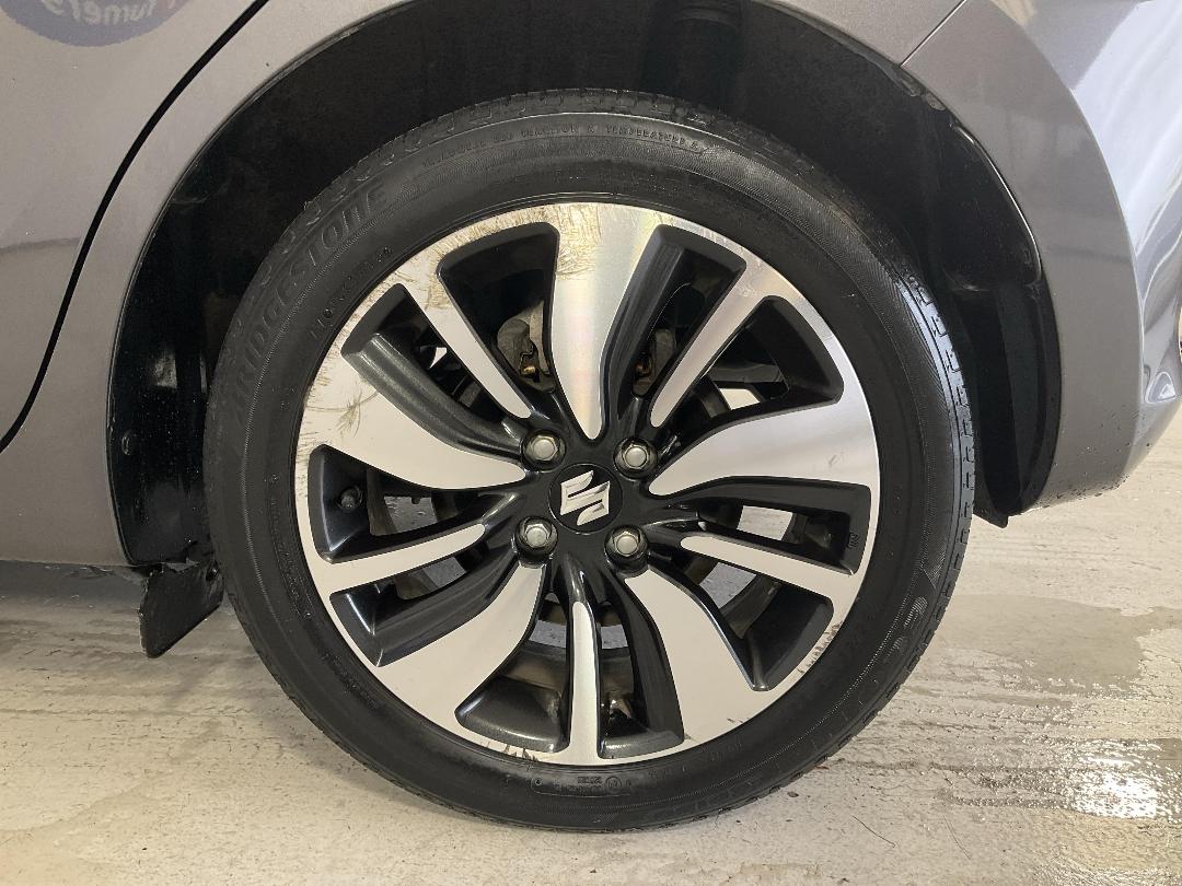 Photo '11' of Suzuki Swift Photo '11' of Suzuki Swift