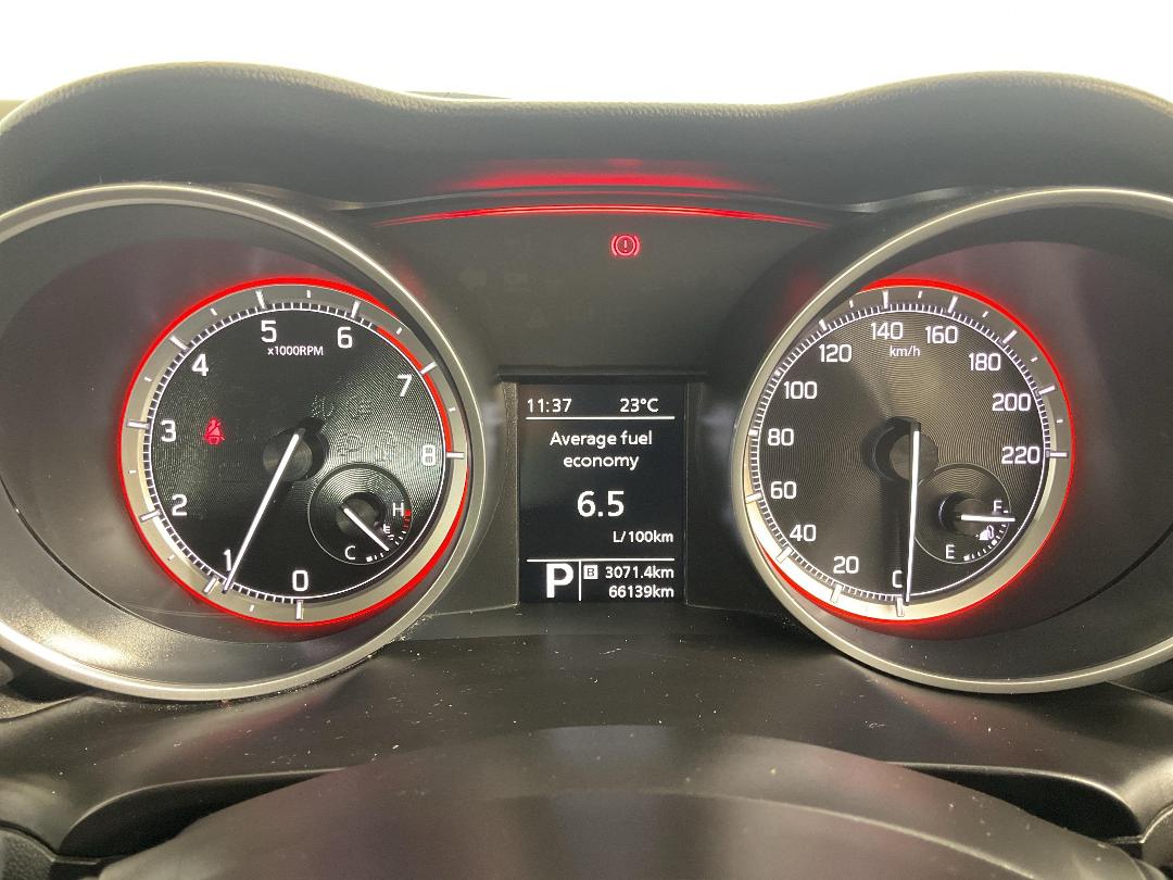 Photo '21' of Suzuki Swift Photo '21' of Suzuki Swift