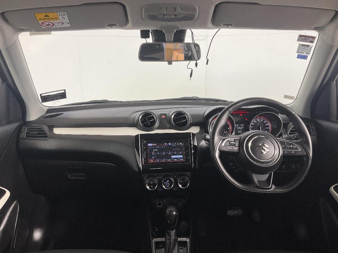 Photo '17' of Suzuki Swift Photo '17' of Suzuki Swift