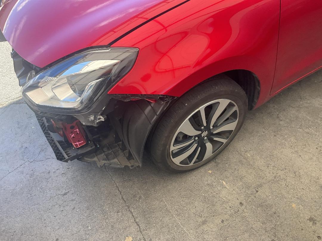 Photo '6' of Suzuki Swift RS