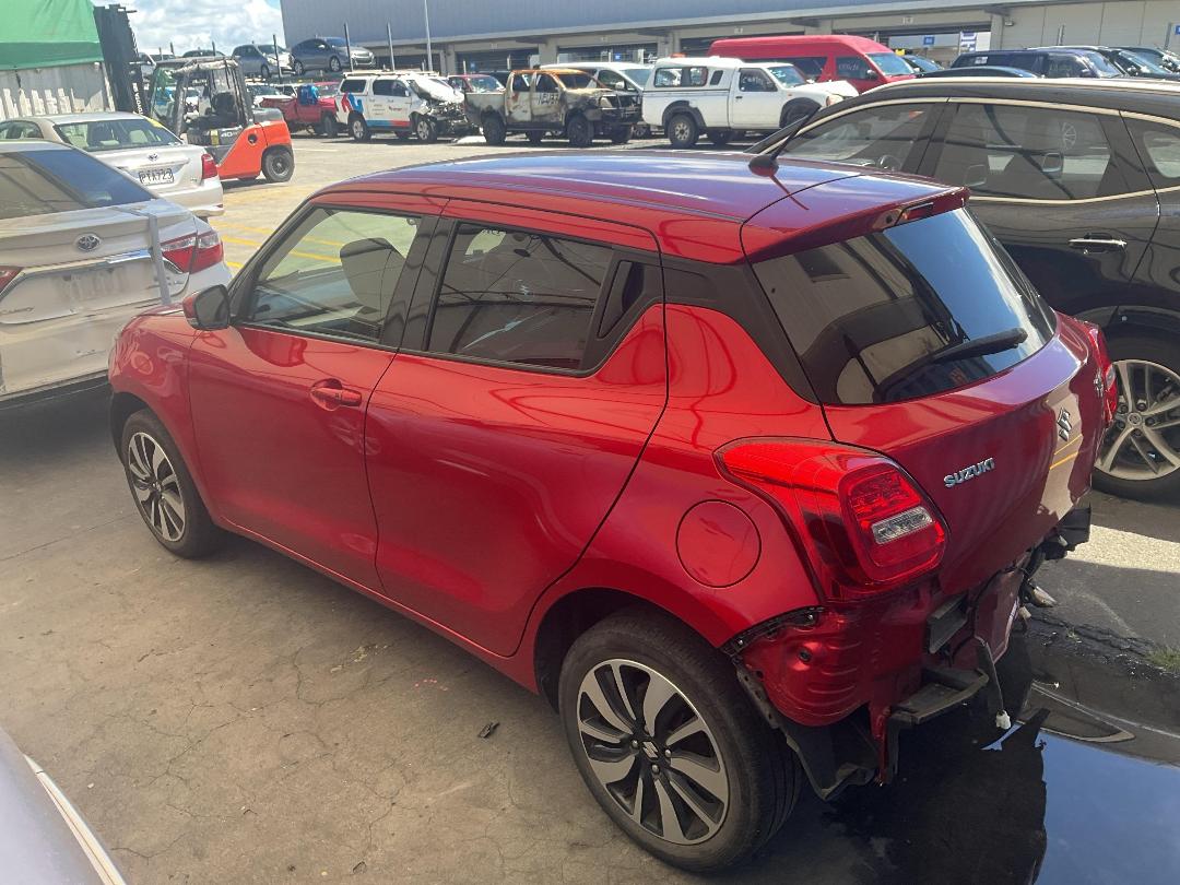 Photo '9' of Suzuki Swift RS