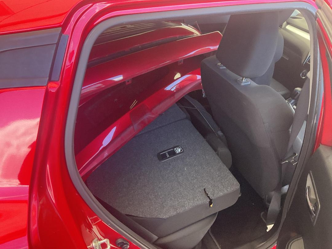 Photo '20' of Suzuki Swift RS