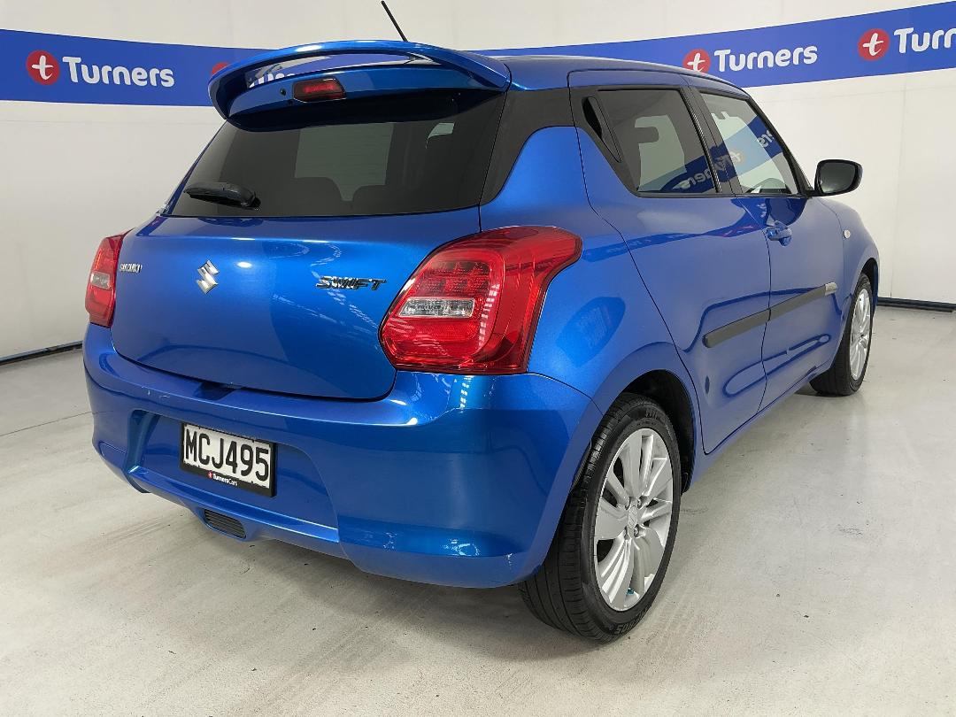 Photo '7' of Suzuki Swift Photo '7' of Suzuki Swift