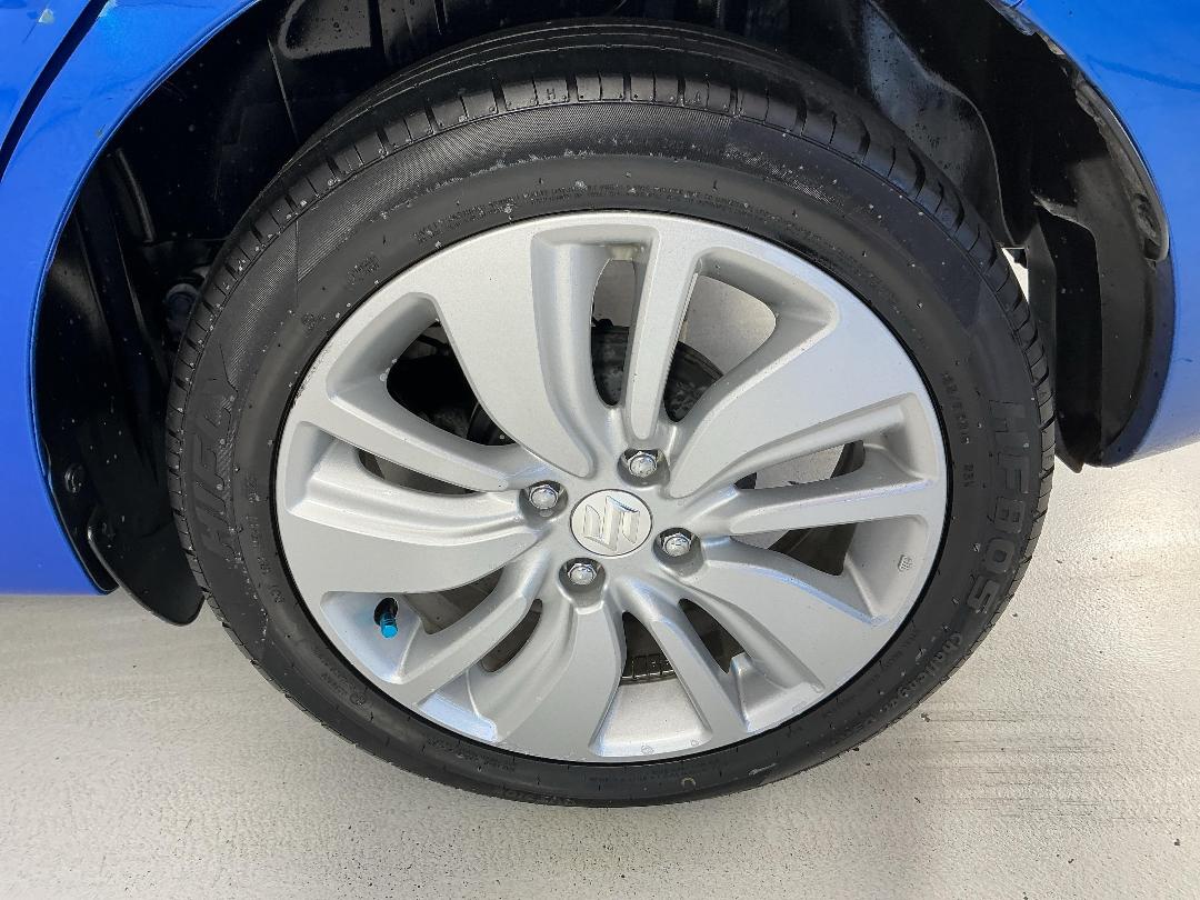 Photo '11' of Suzuki Swift Photo '11' of Suzuki Swift