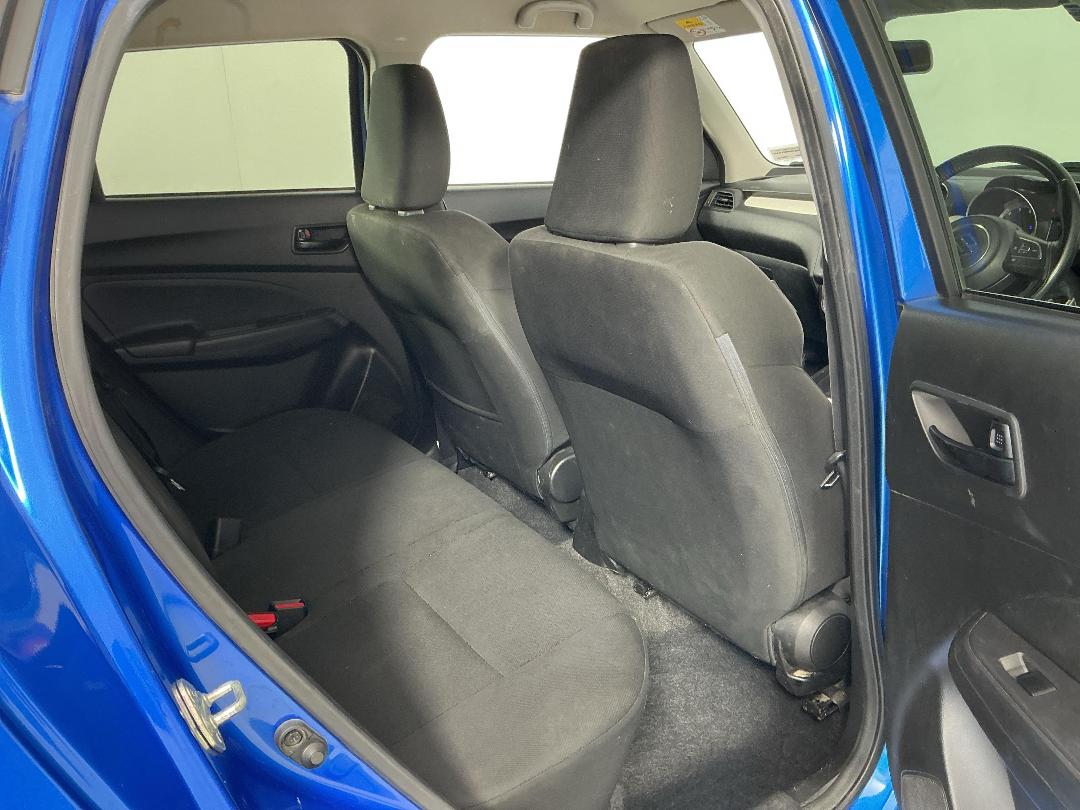 Photo '20' of Suzuki Swift Photo '20' of Suzuki Swift