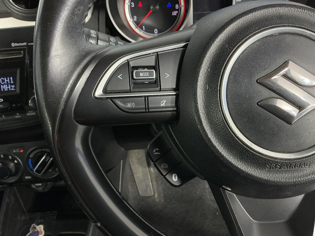 Photo '23' of Suzuki Swift Photo '23' of Suzuki Swift