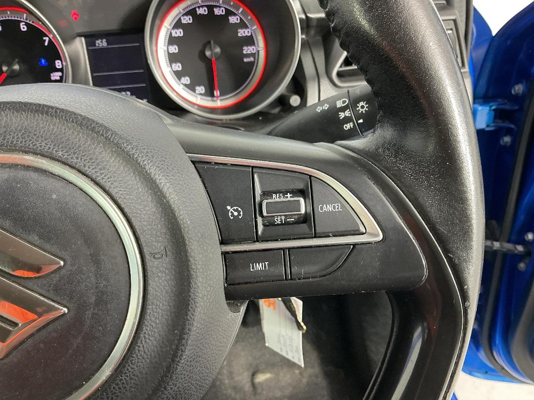 Photo '24' of Suzuki Swift Photo '24' of Suzuki Swift