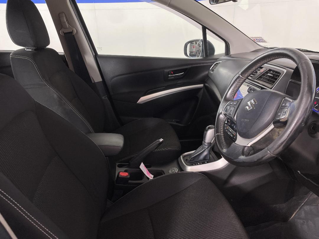 Photo '16' of Suzuki SX4 S-Cross