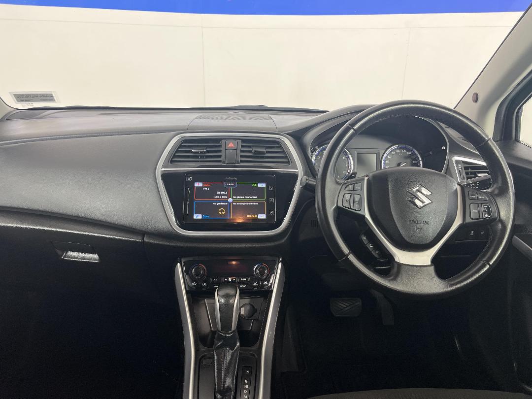 Photo '17' of Suzuki SX4 S-Cross Photo '17' of Suzuki SX4 S-Cross